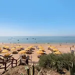 Διαμέρισμα Ouramar *
